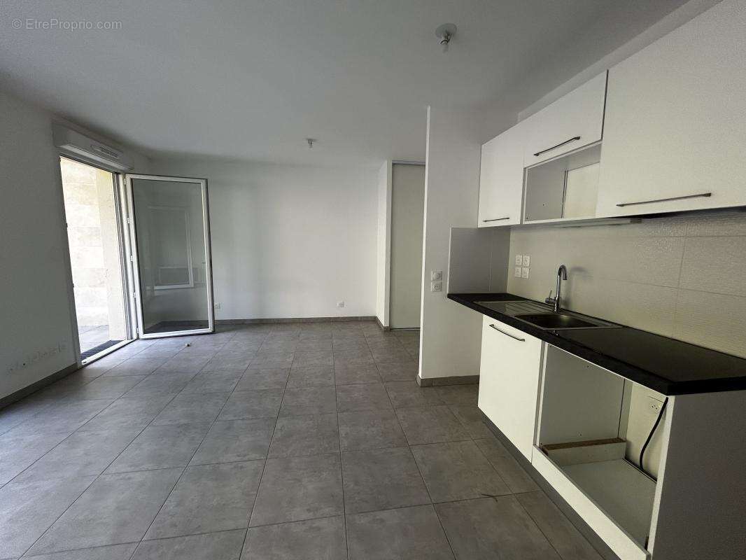 Appartement à MARSEILLE-9E