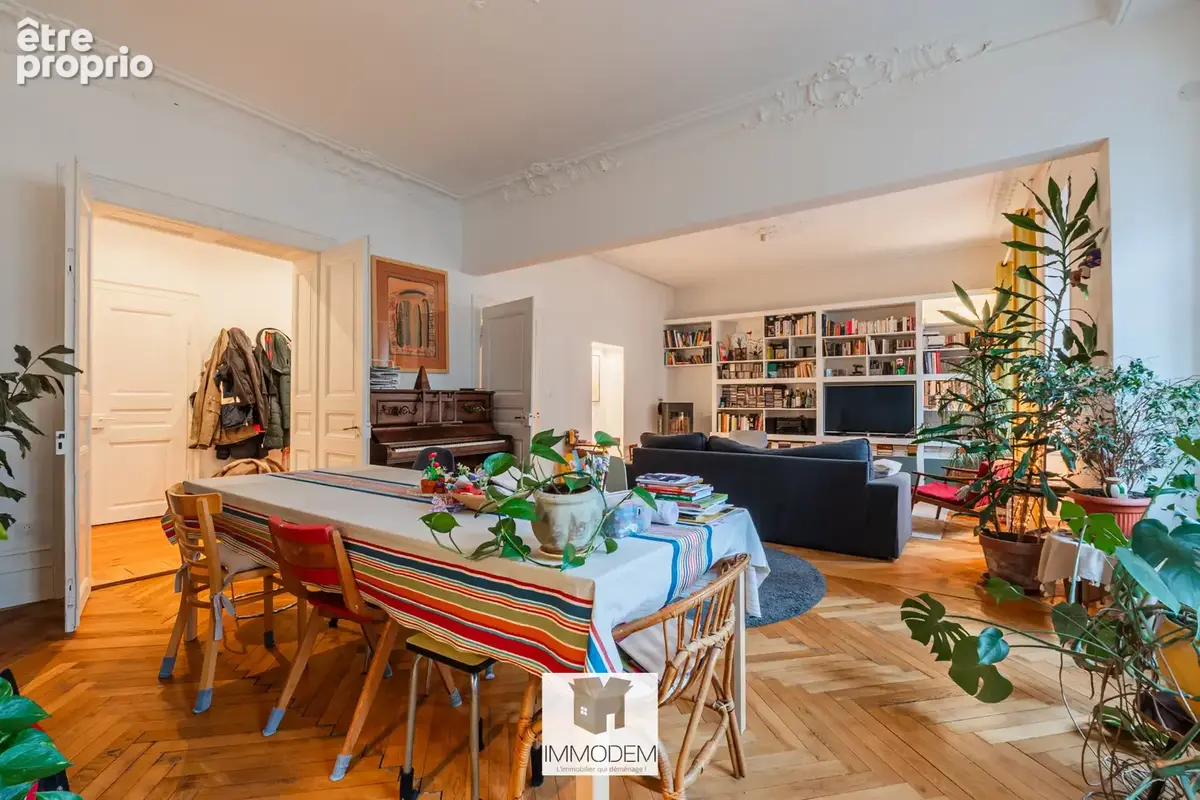 Appartement 5 pièces - 132 m2 - SANS TRAVAUX - photo 2