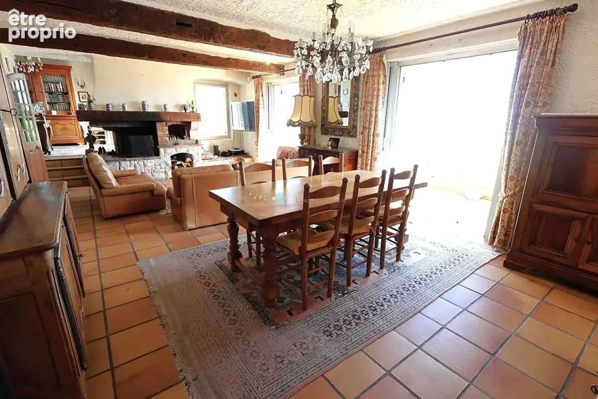 Villa Speracedes 220 m² avec piscine et terrain de 2639 m² vue mer et lac - photo 8