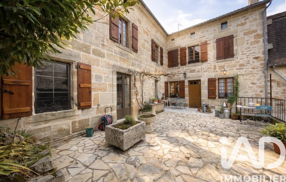 Photo 1 - Maison à LACAPELLE-MARIVAL