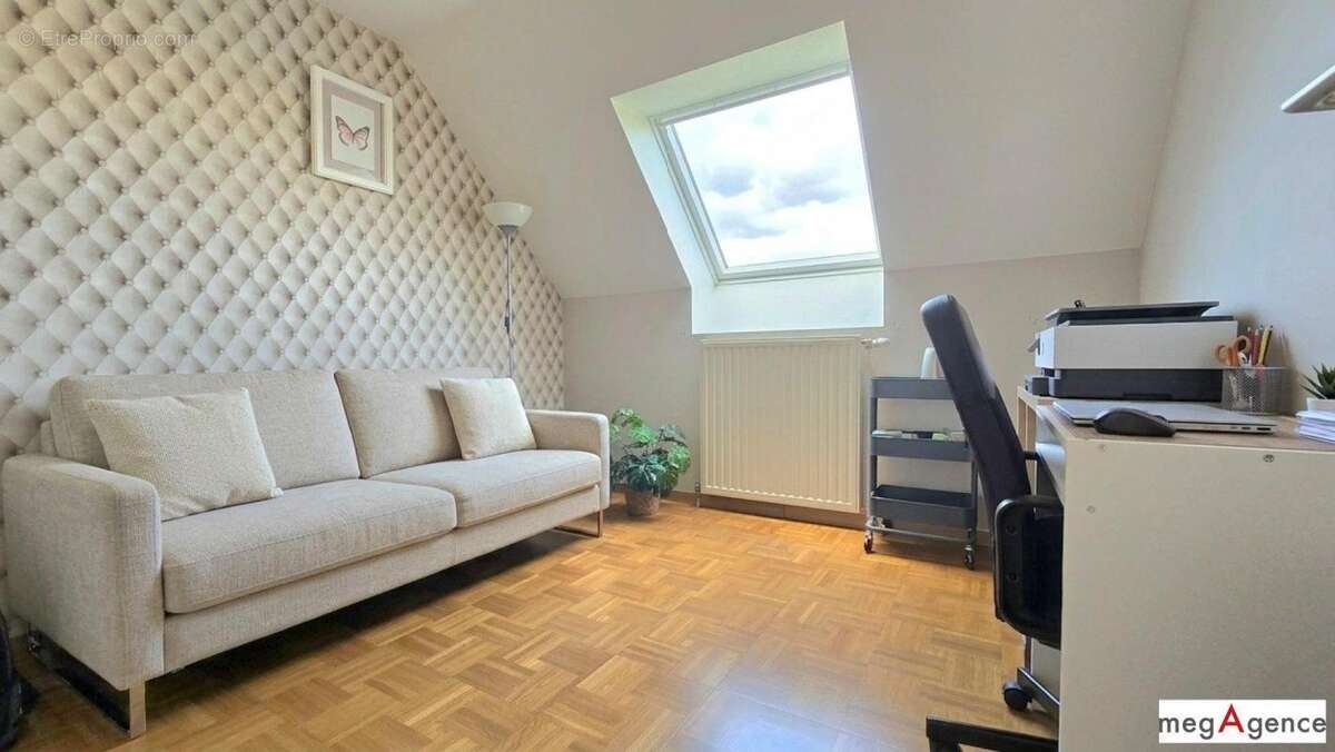 Maison à FREPILLON