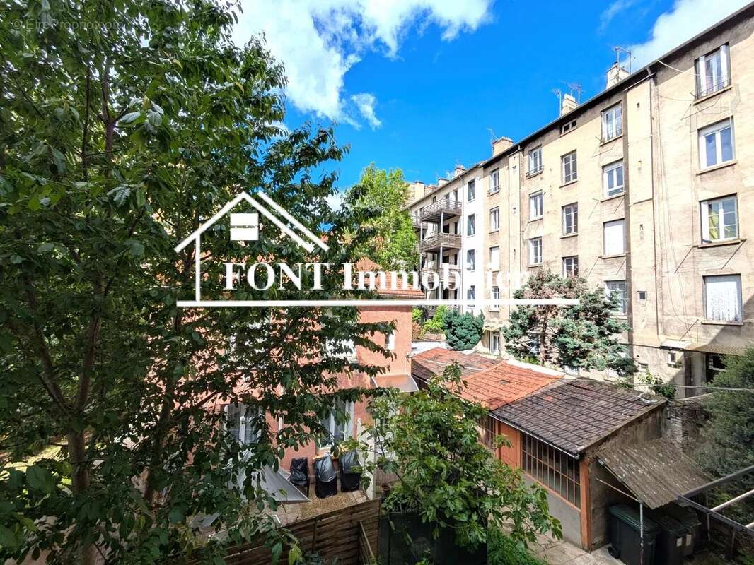 Appartement à SAINT-ETIENNE