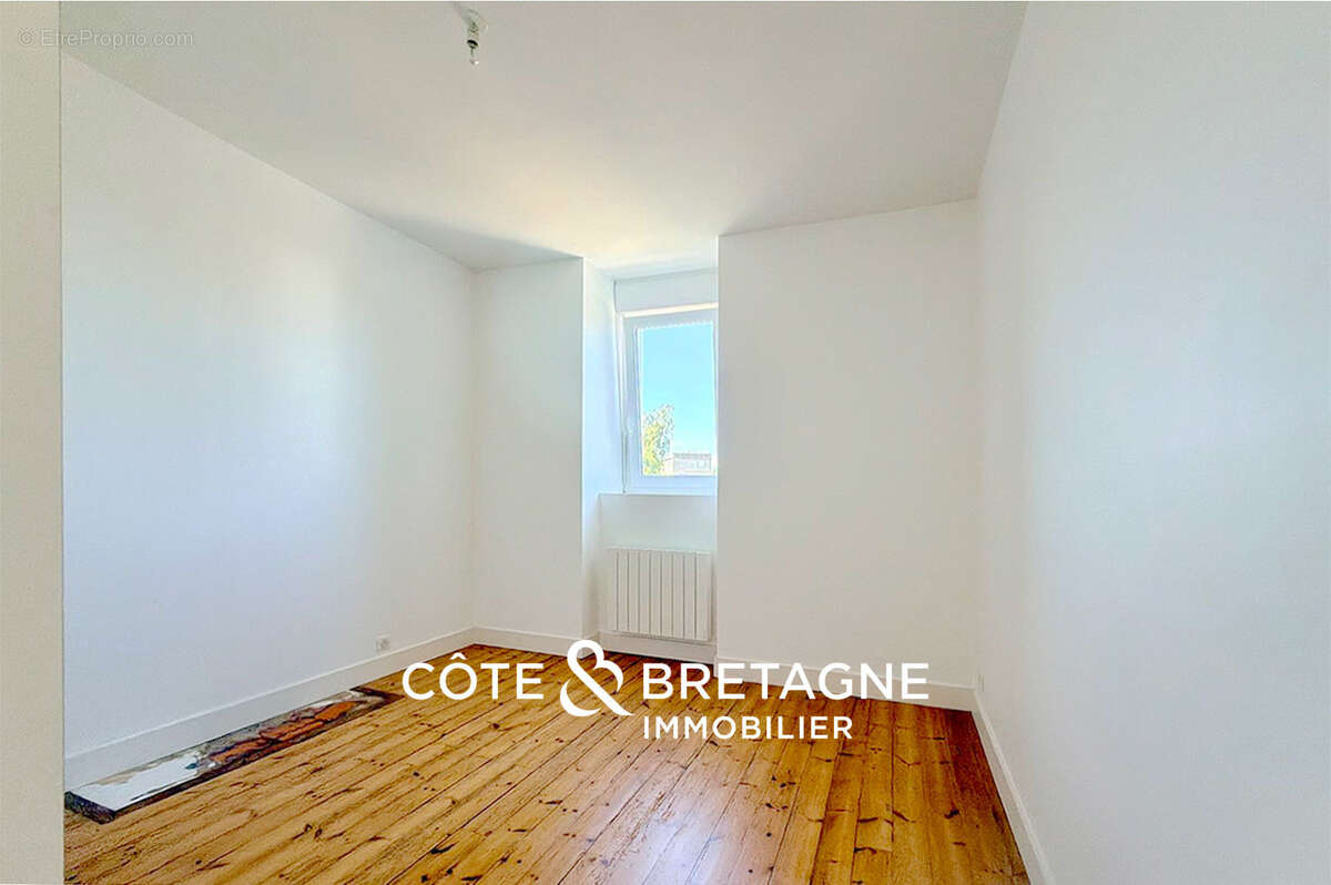 Maison bourgeoise de caractere à vendre à saint-brieuc avec jardin clos  réf : 2026143 - photo 11