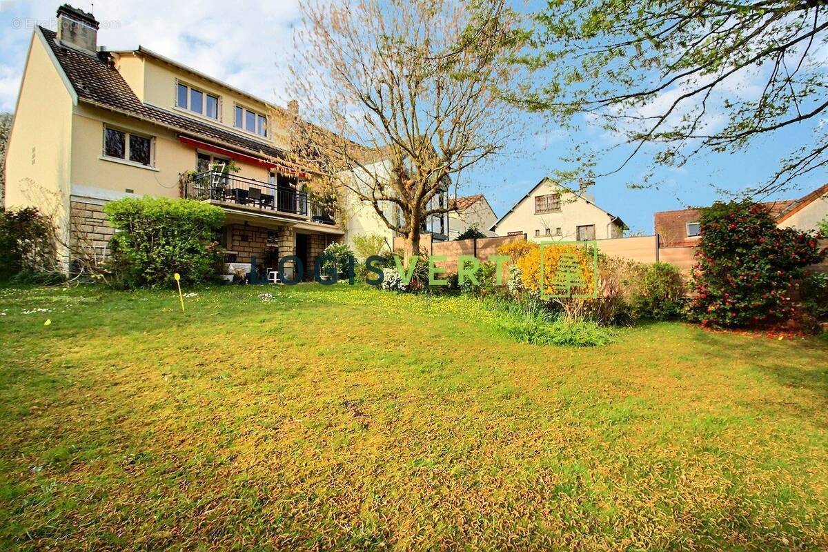 Maison à BURES-SUR-YVETTE