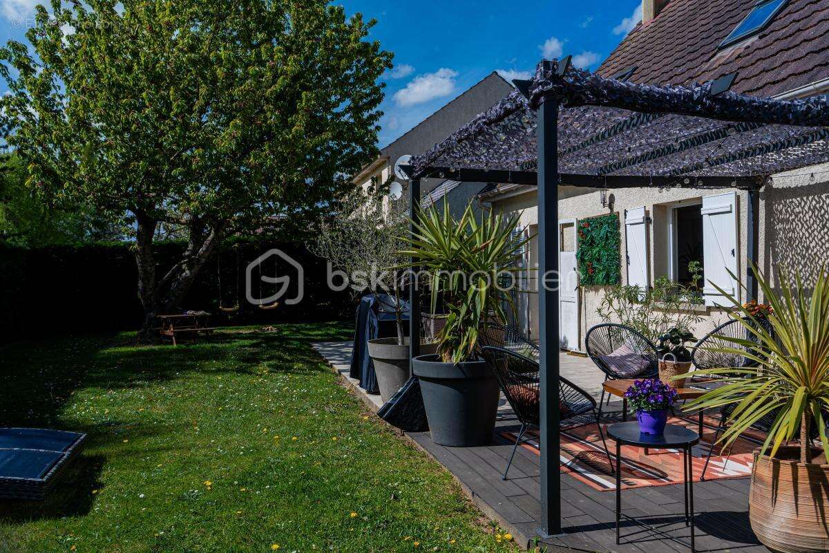 Maison 5 chambres - 115,84 m² - NANGIS - photo 17