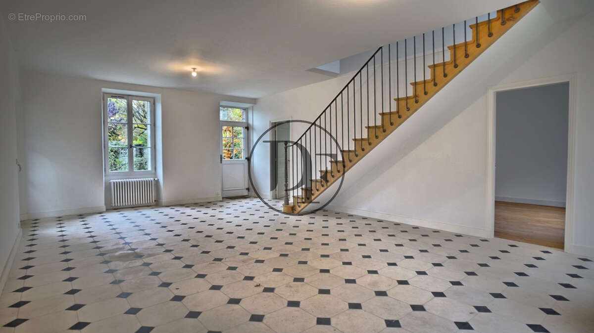 Maison à BOURRON-MARLOTTE