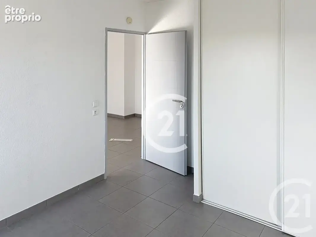 Appartement 2 pièces 45 m² à vendre à Saint-Cyprien (66750) - photo 7