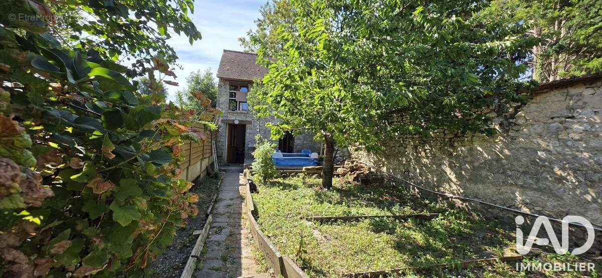Appartement 220 m² à Saint-Mammes  - photo 3