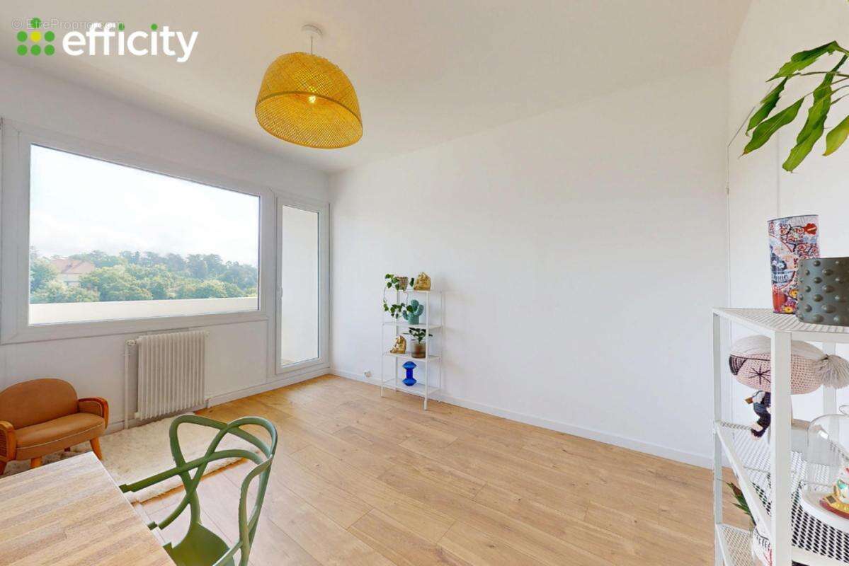 Appartement à CALUIRE-ET-CUIRE