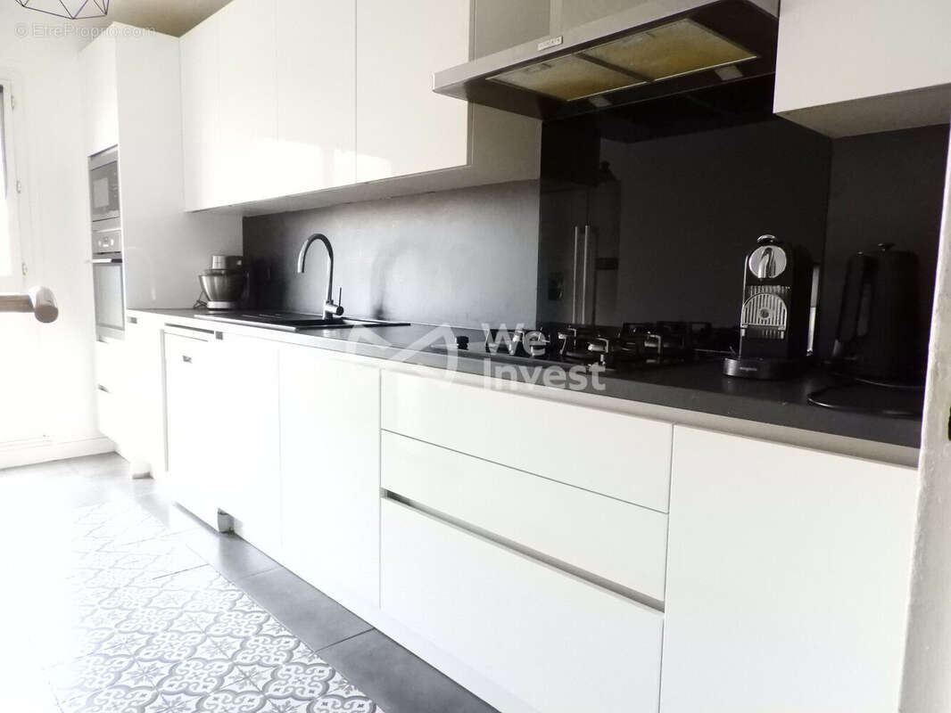 Appartement à VILLENEUVE-LA-GARENNE