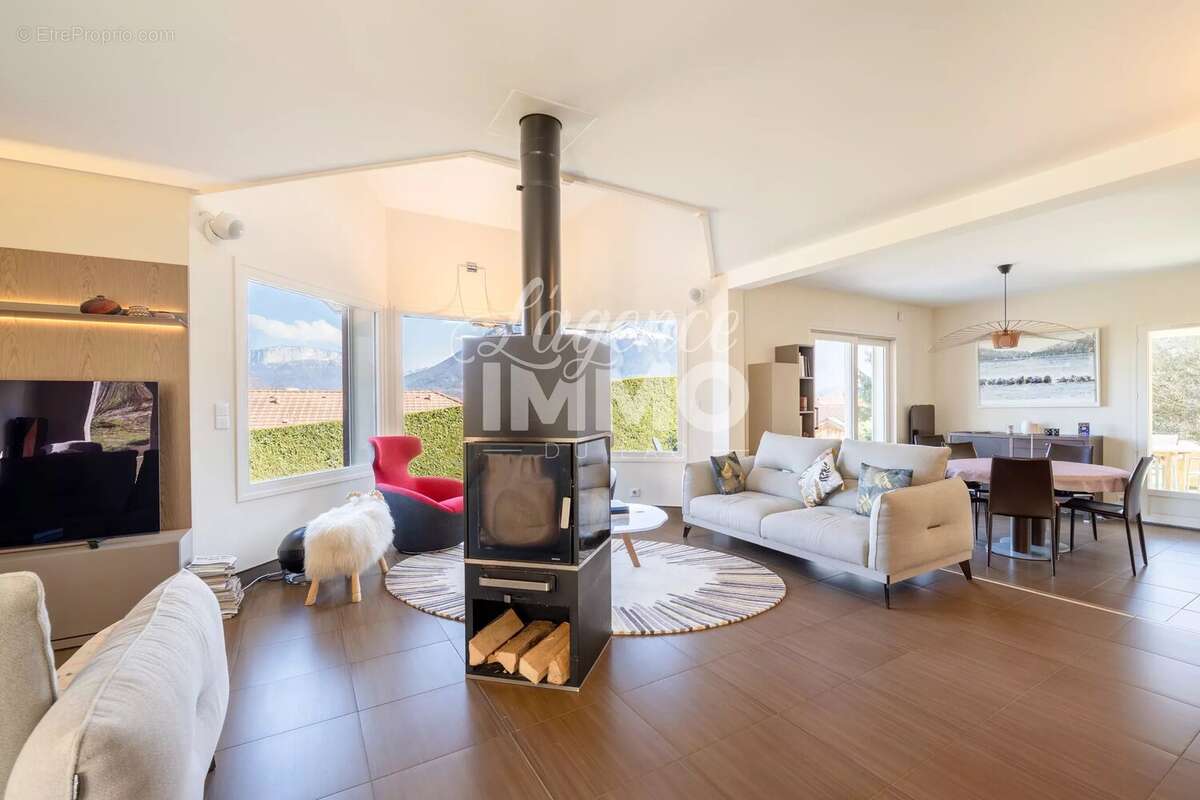 Maison à SAINT-JORIOZ