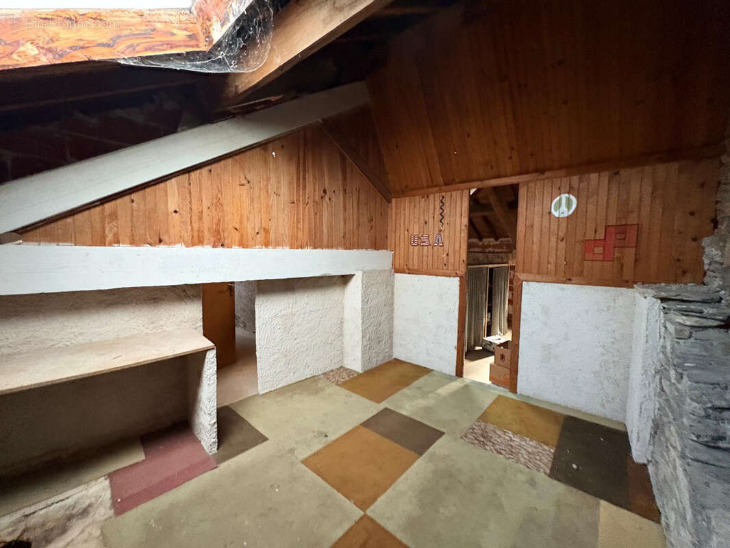 Maison à LABASTIDE-ROUAIROUX