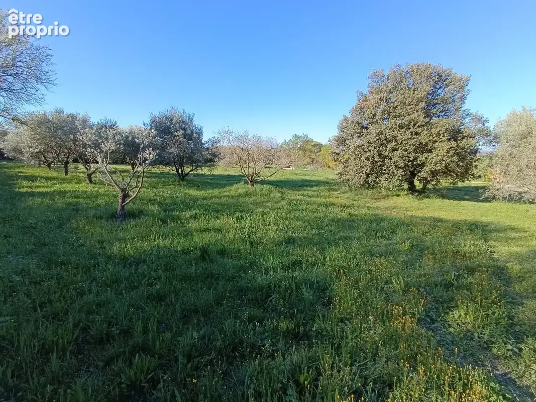 Terrain 770 m² à vendre à Lagnes (84800) - photo 2
