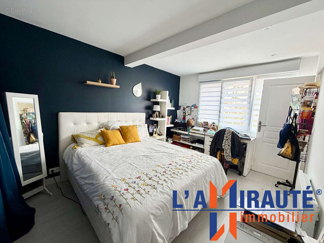 Appartement à SARTROUVILLE