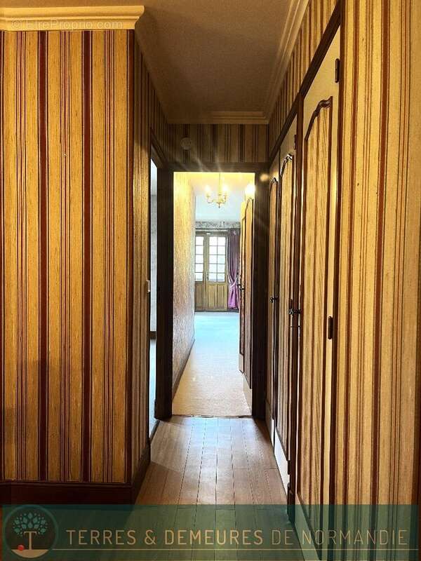 Maison à BONNEVILLE-LA-LOUVET