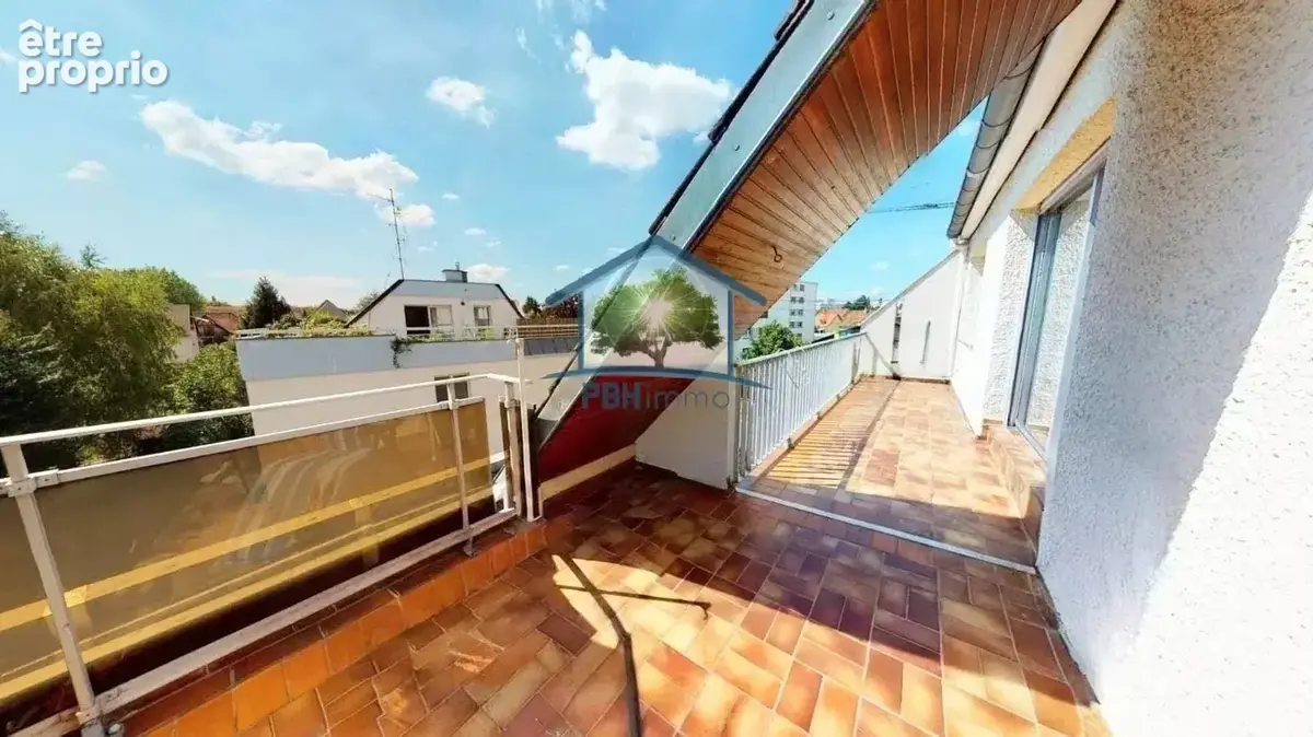 OSTWALD (67) - Appartement T3 de 72 m² au 3ème et dernier étage avec ascenseur et terrasse - photo 2
