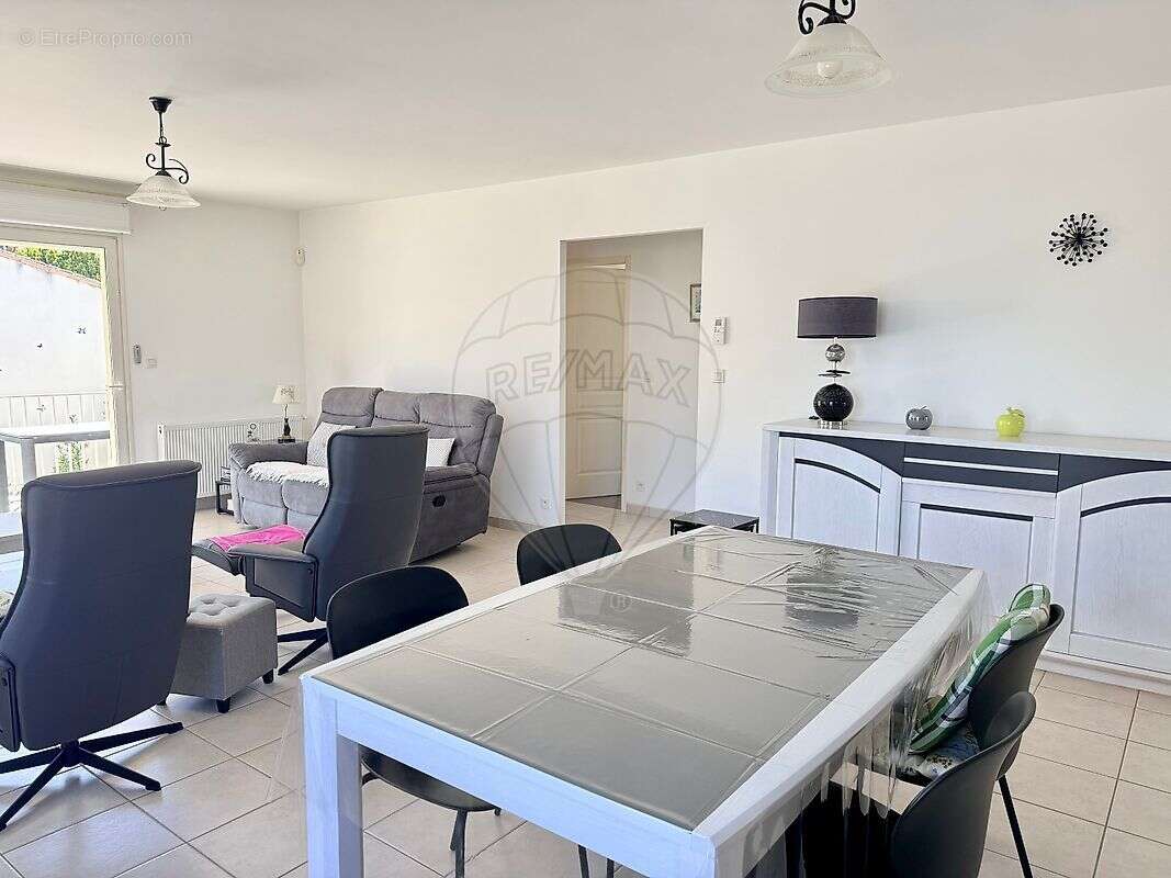 Maison à VAUX-SUR-MER