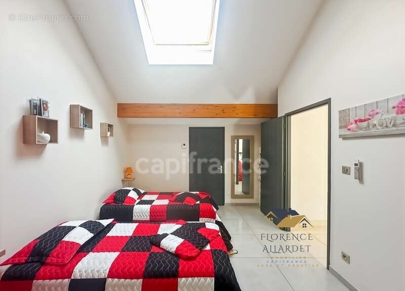 Maison à SERRIERES-EN-CHAUTAGNE