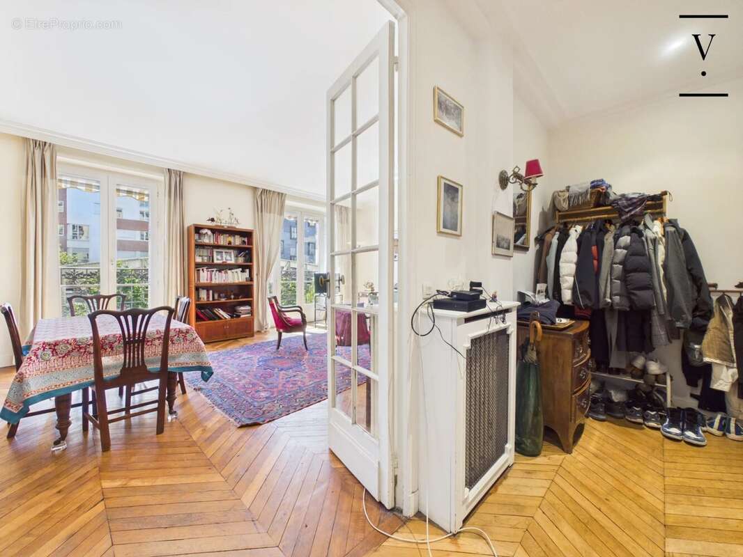 Appartement à PARIS-15E