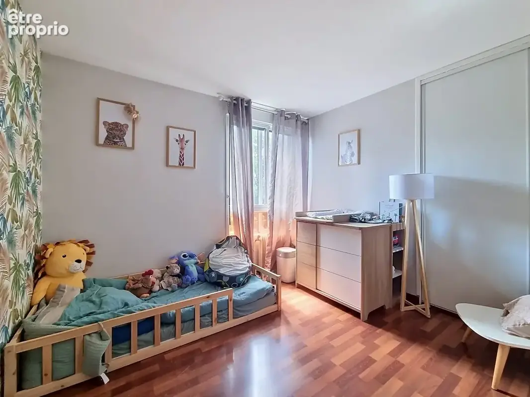 T3 dernier etage - en parfait etat - photo 4