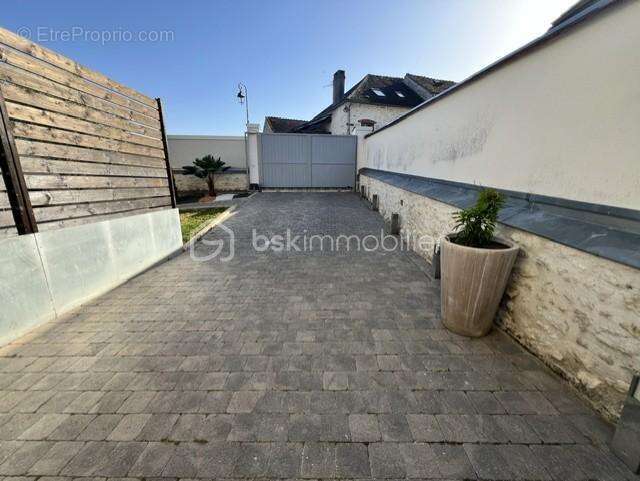 Magnifique longère-briarde en L, offrant 153m2 de charme/volume et robustesse + terrasse privative = vrai coup de coeur  !!! - photo 19