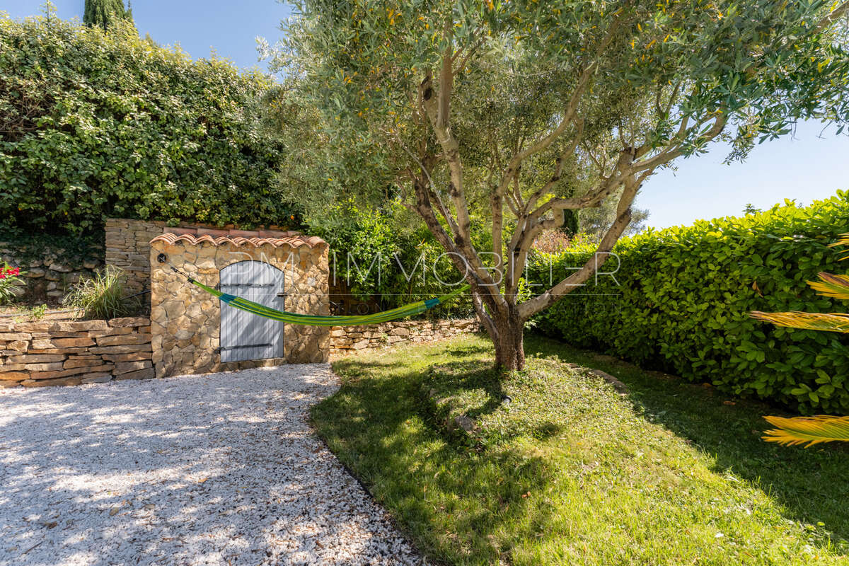 Maison à LE CASTELLET