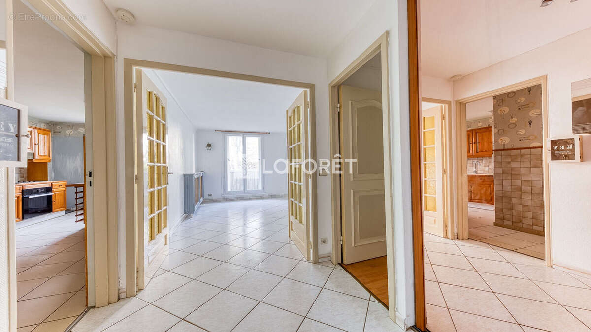 Appartement à ROISSY-EN-BRIE