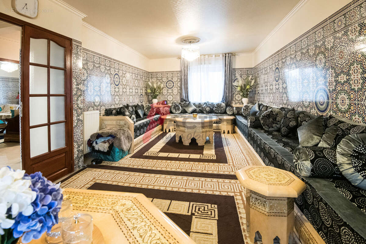 Maison à FLEURY-MEROGIS