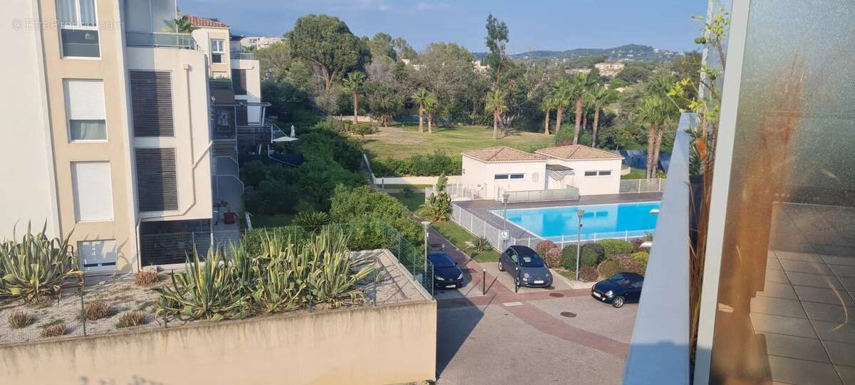 Appartement à LE CANNET