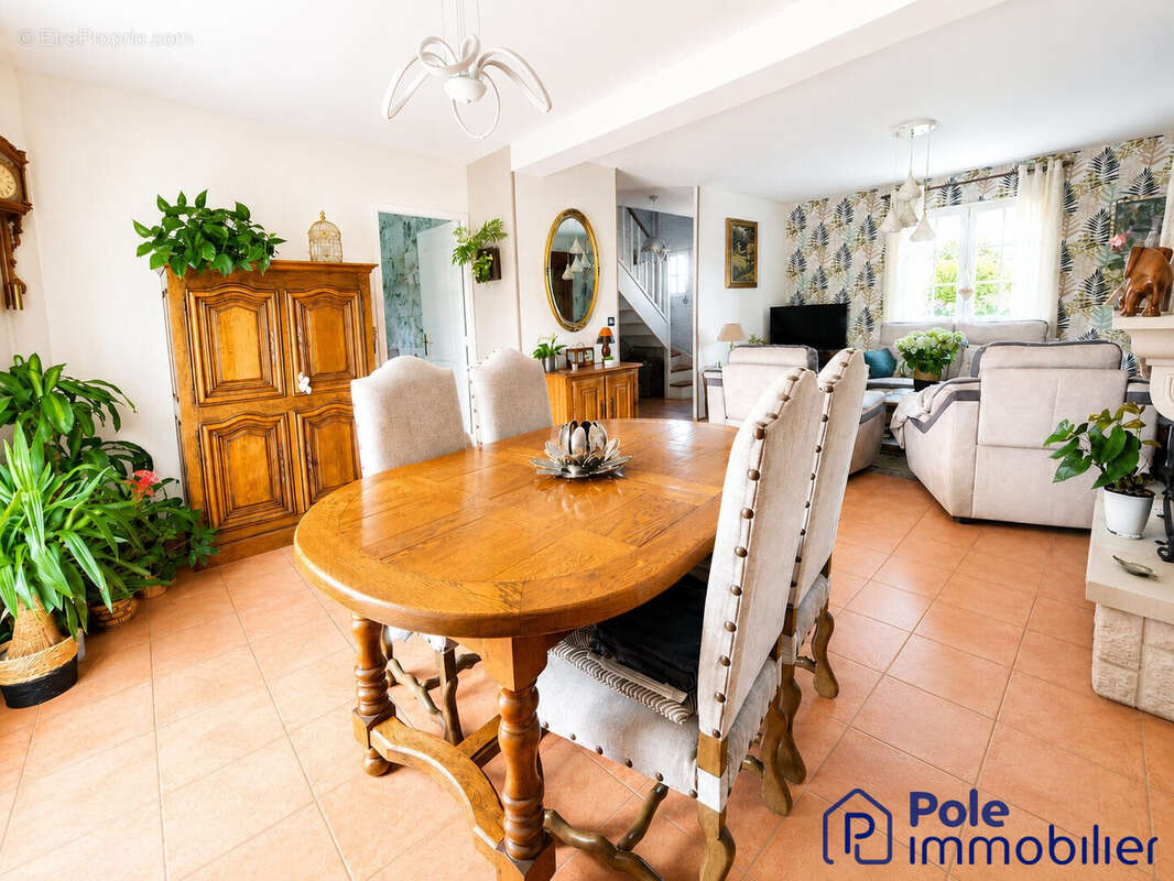 Troarn maison 5 pieces- séjour-salon  - Maison à JANVILLE