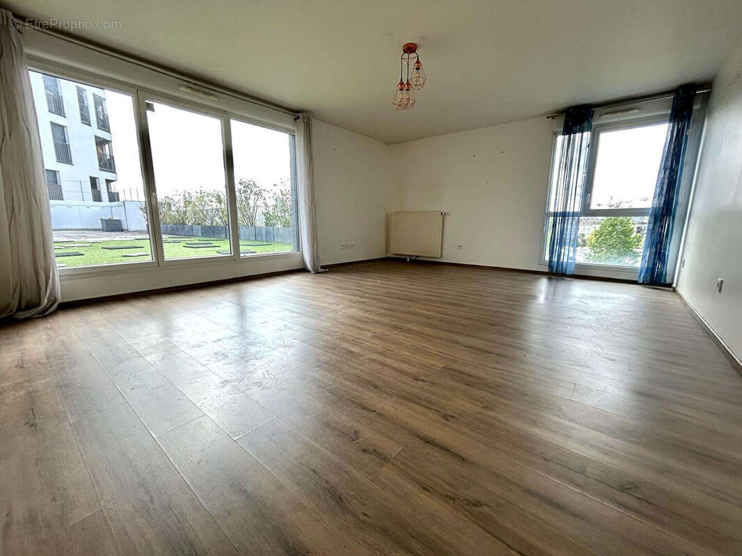 Appartement Carrieres Sous Poissy 5 pièce(s) 103 m2 - photo 2