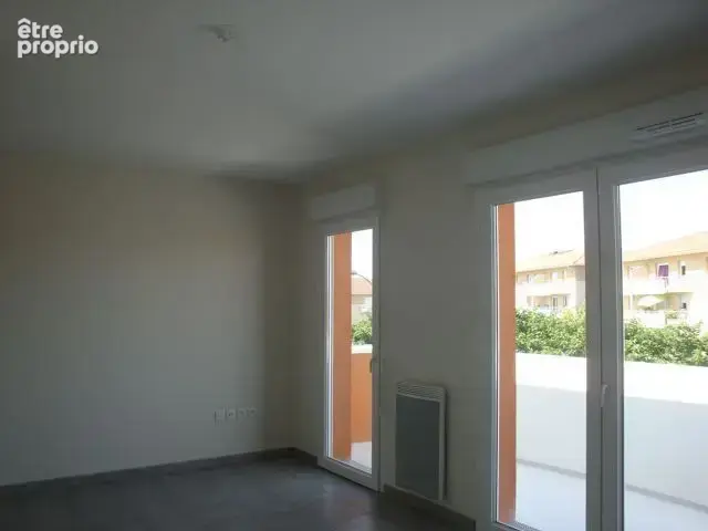 BEGLES Appartement T2 avec balcon et parking - photo 2