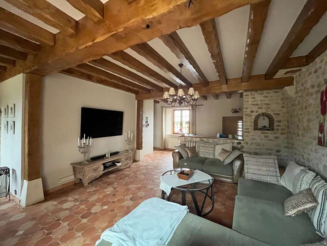 Maison à AUNEAU
