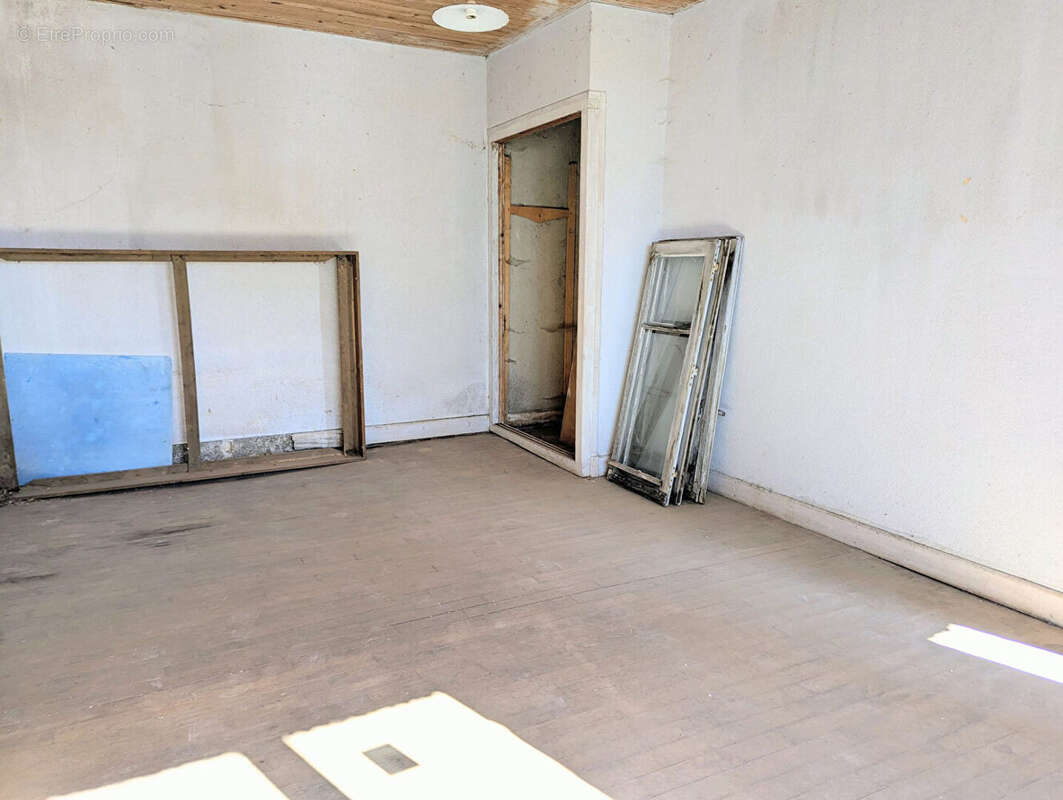 Maison à SAINT-PROJET-DE-SALERS