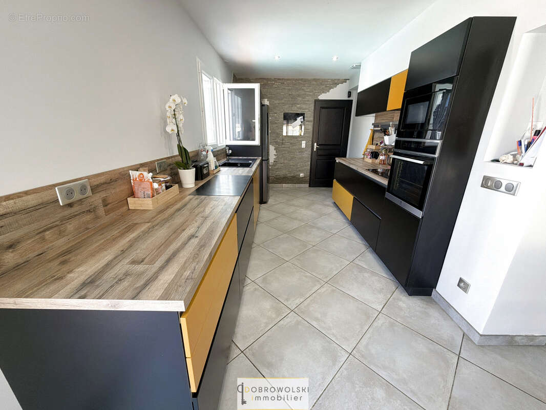 Maison T7 individuelle à vendre - photo 2