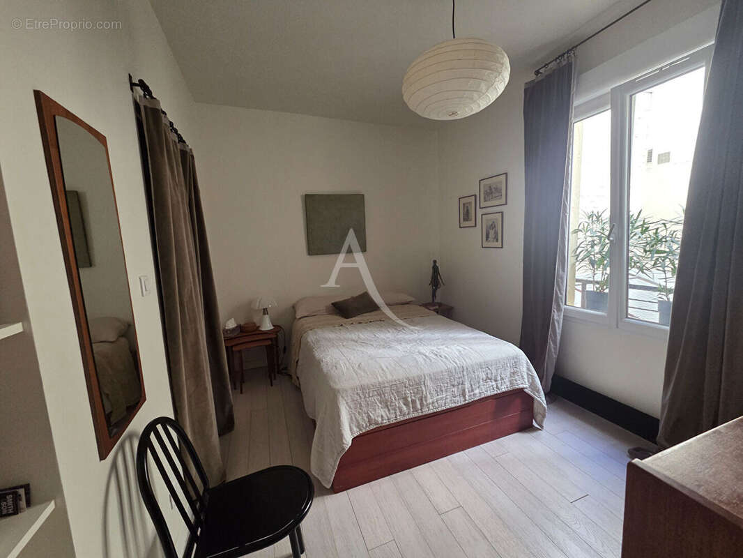 Appartement à PARIS-11E