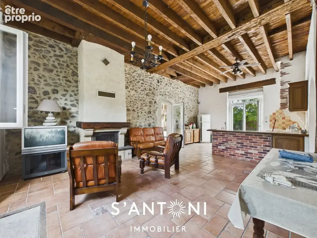 Ancienne gare de Florensac  Maison atypique de 137 m² avec piscine - photo 5