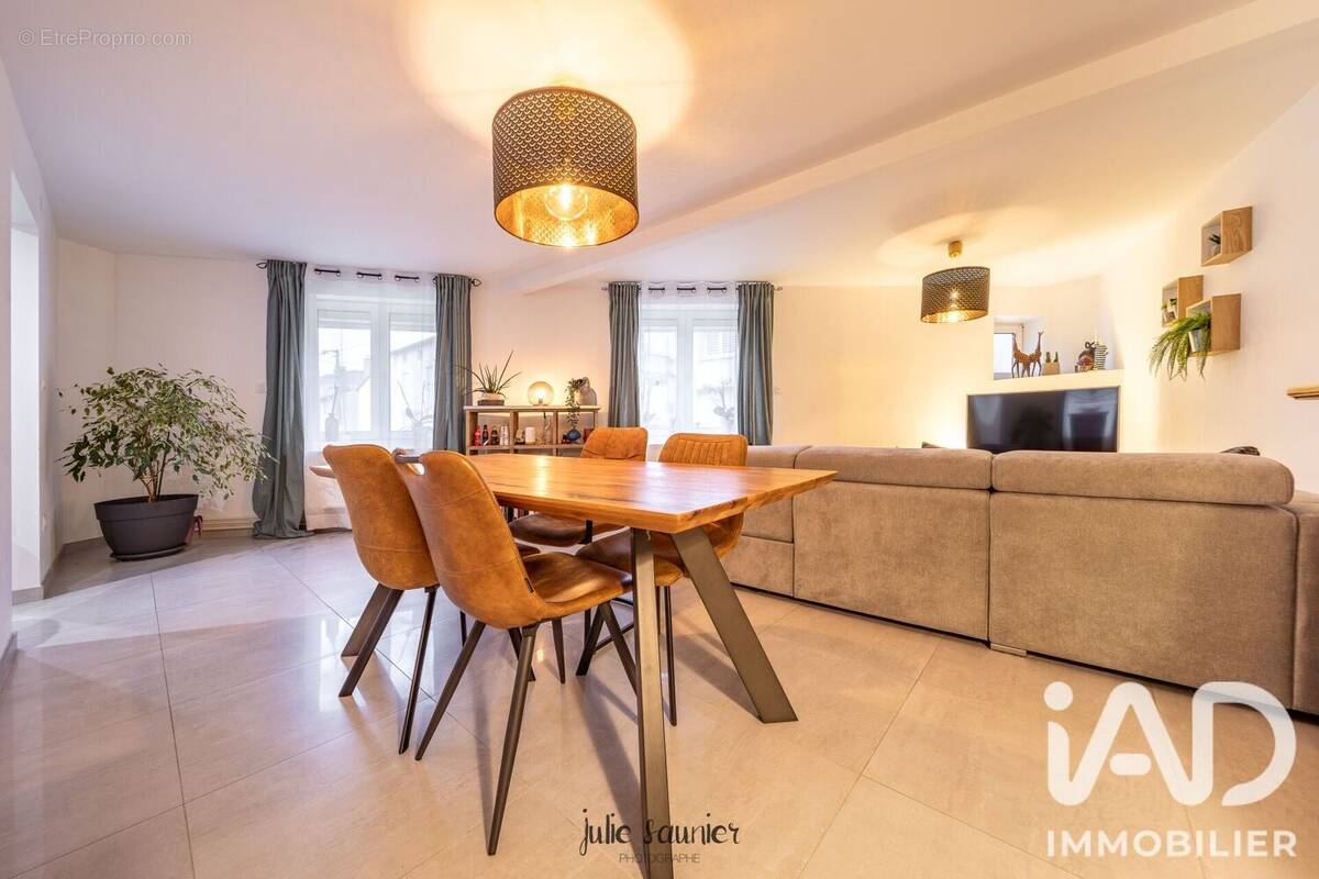 Photo 1 - Maison à NOVEANT-SUR-MOSELLE