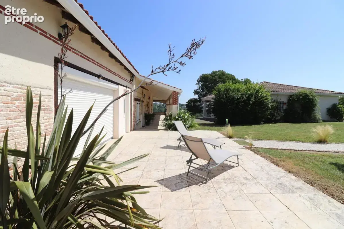 Maison à L'HONOR-DE-COS