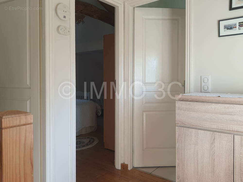 Maison à SAUZE-VAUSSAIS