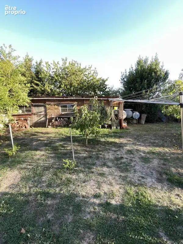 Sauze-Vaussais   201 m2 Property with Gîte and 128 m2 Garage - photo 17