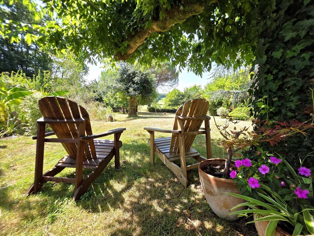 Charmante ferme avec maison d'amis, grange, piscine et vue panoramique sur la campagne - photo 3