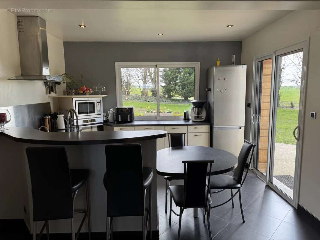 Maison à SAINT-SAUFLIEU