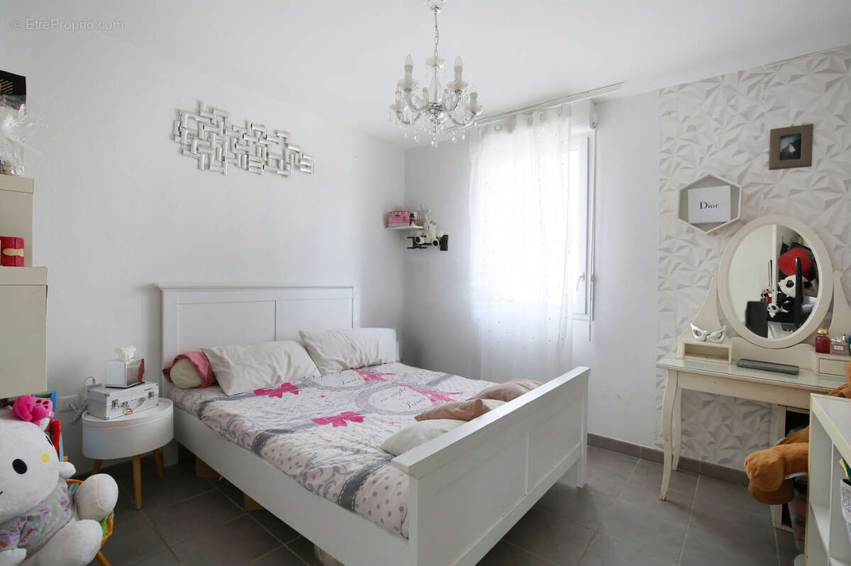 PIBRAC à vendre MAISON - 5 pièces, 4 chambres, très bon état - photo 6