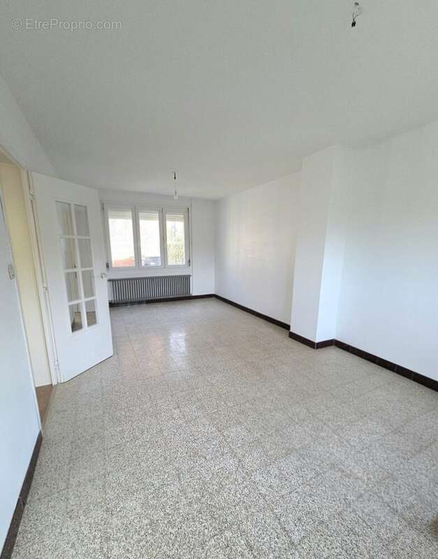 Maison à AULNOYE-AYMERIES