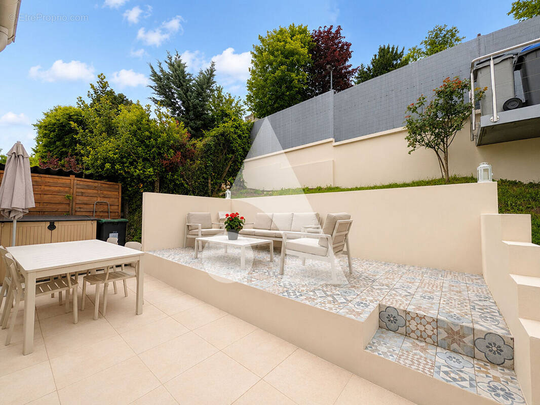 Maison à LA FRETTE-SUR-SEINE