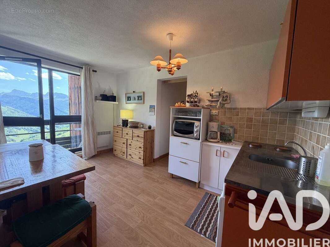 Photo 2 - Appartement à CHATEAU-BERNARD