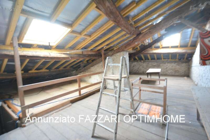 Maison à MONT-DEVANT-SASSEY