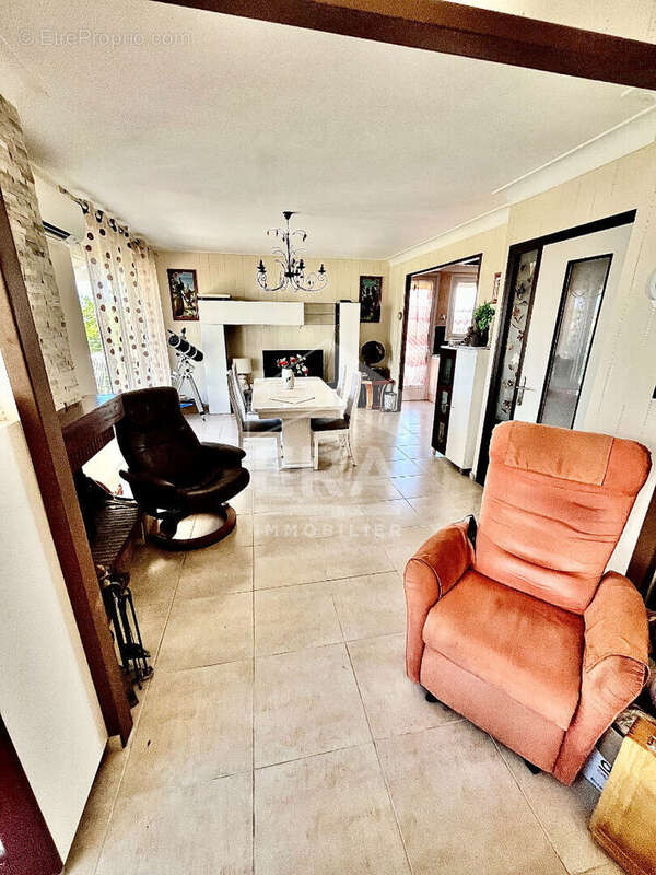 Maison à SAINT-CYPRIEN