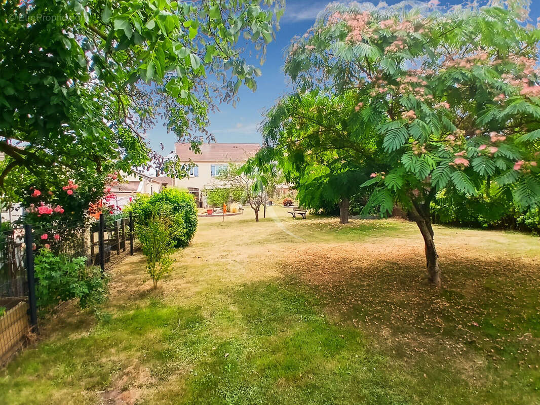 Maison Chars 6 pièce(s) - photo 10